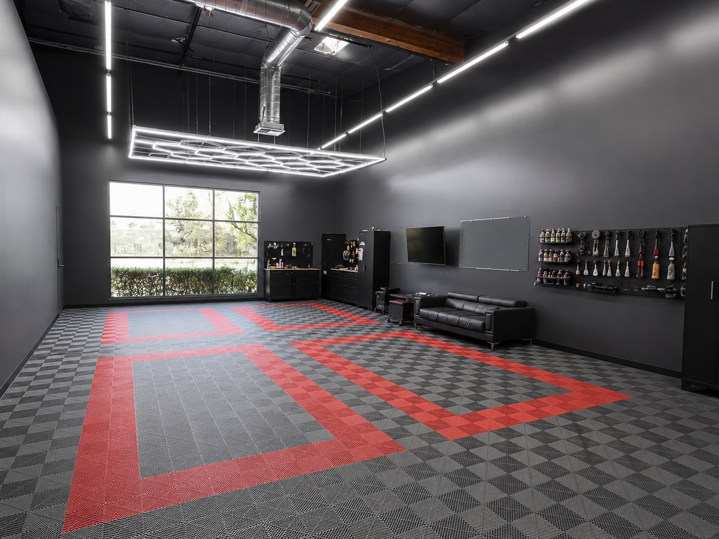 Aura Apex Studio interior workspace